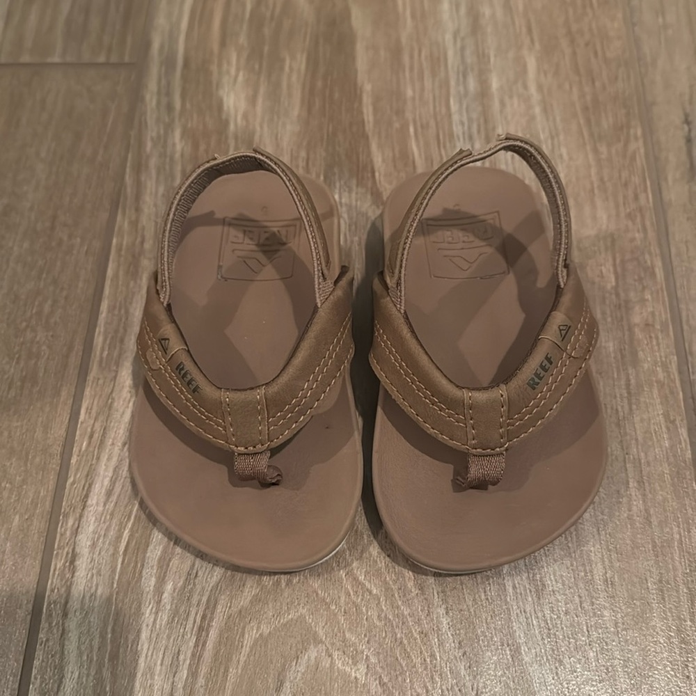 Reef toddler flip flops